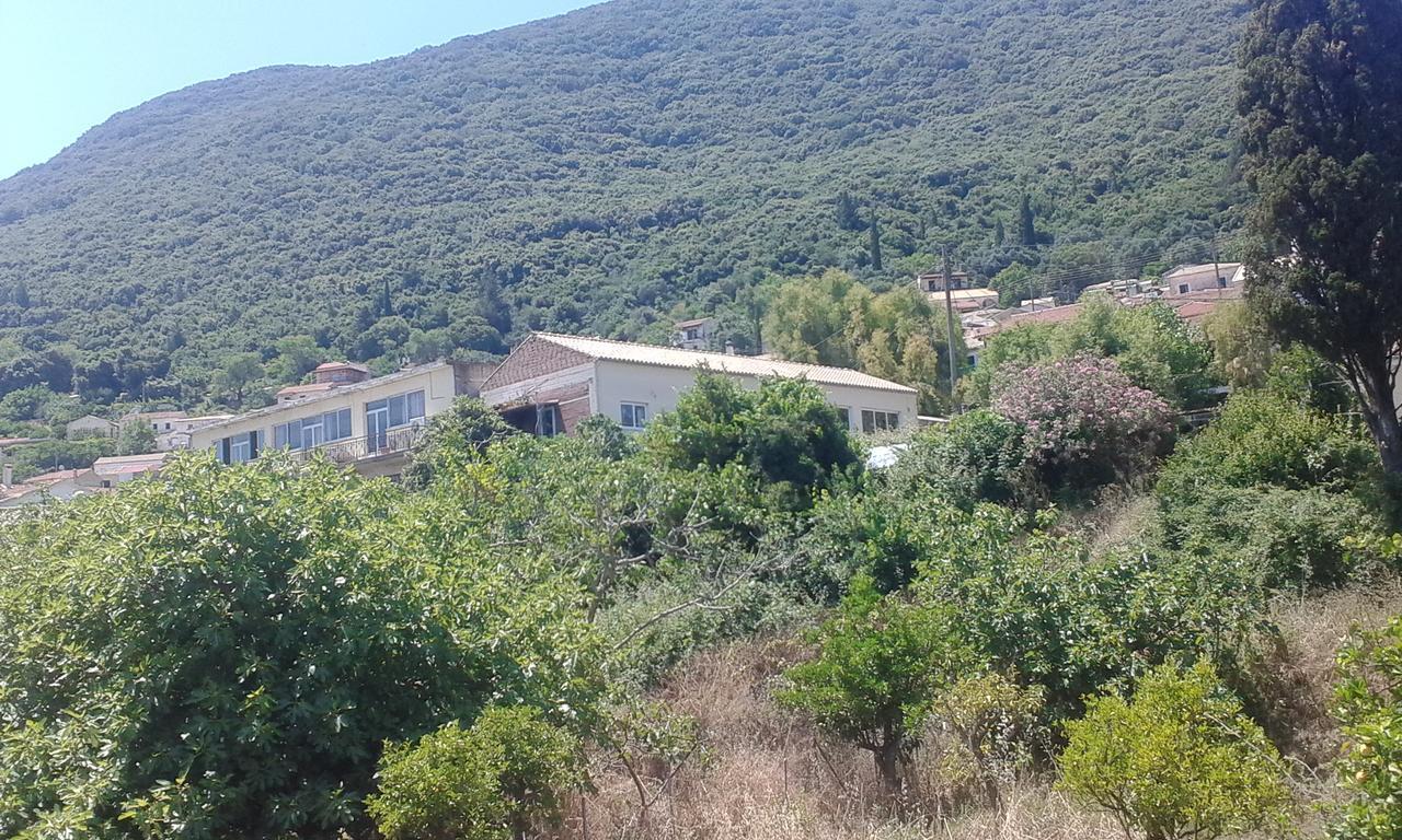 Village House Ágios Matthaíos Eksteriør bilde